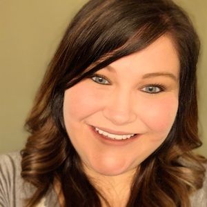 Meet your Posher, Deidre